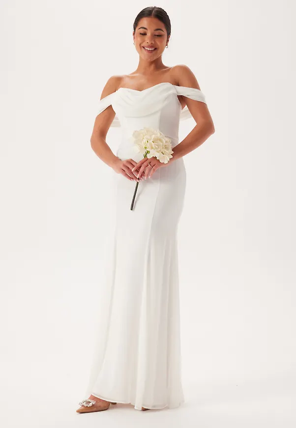 Vit lång klänning från WHITE för dam 2026